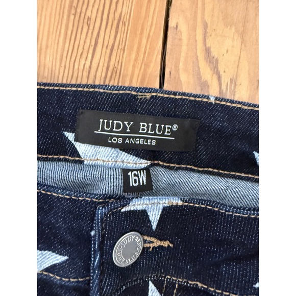 Judy Blue Dark Wash Star Print Flare Bell Bottom Denim Jeans Women's 16W - Picture 4 of 8